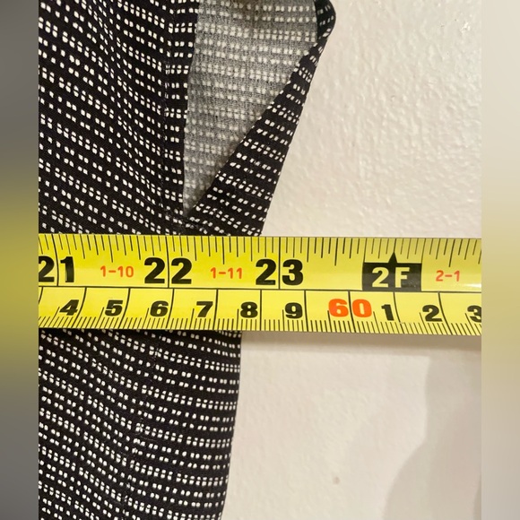 Vince Stripe 100% Silk Shift Dress Black Ivory Size Large- EUC - Picture 10 of 11